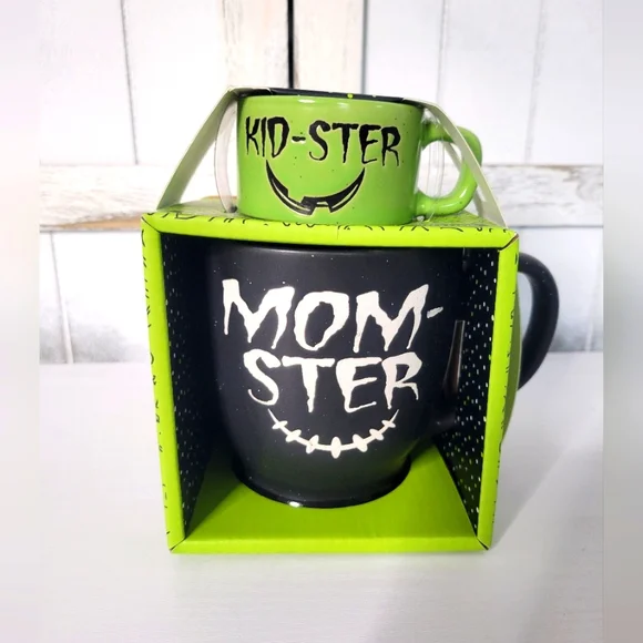 NWT Halloween Mug Set Momster Kidster Green Black Ceramic - Picture 1 of 5
